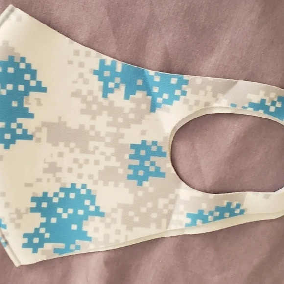 FACE mask - Picture 2 of 2